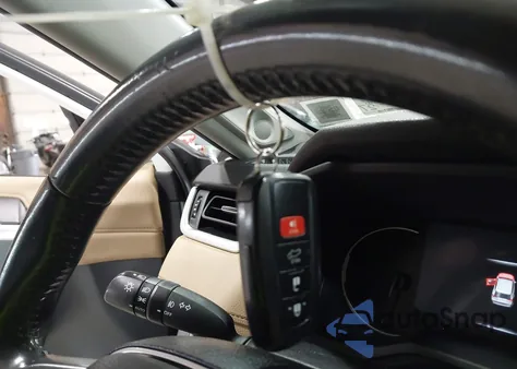 2019 Toyota Rav4 Limited z USA, uszkodzony, nr VIN JTMN1RFV2KD514521